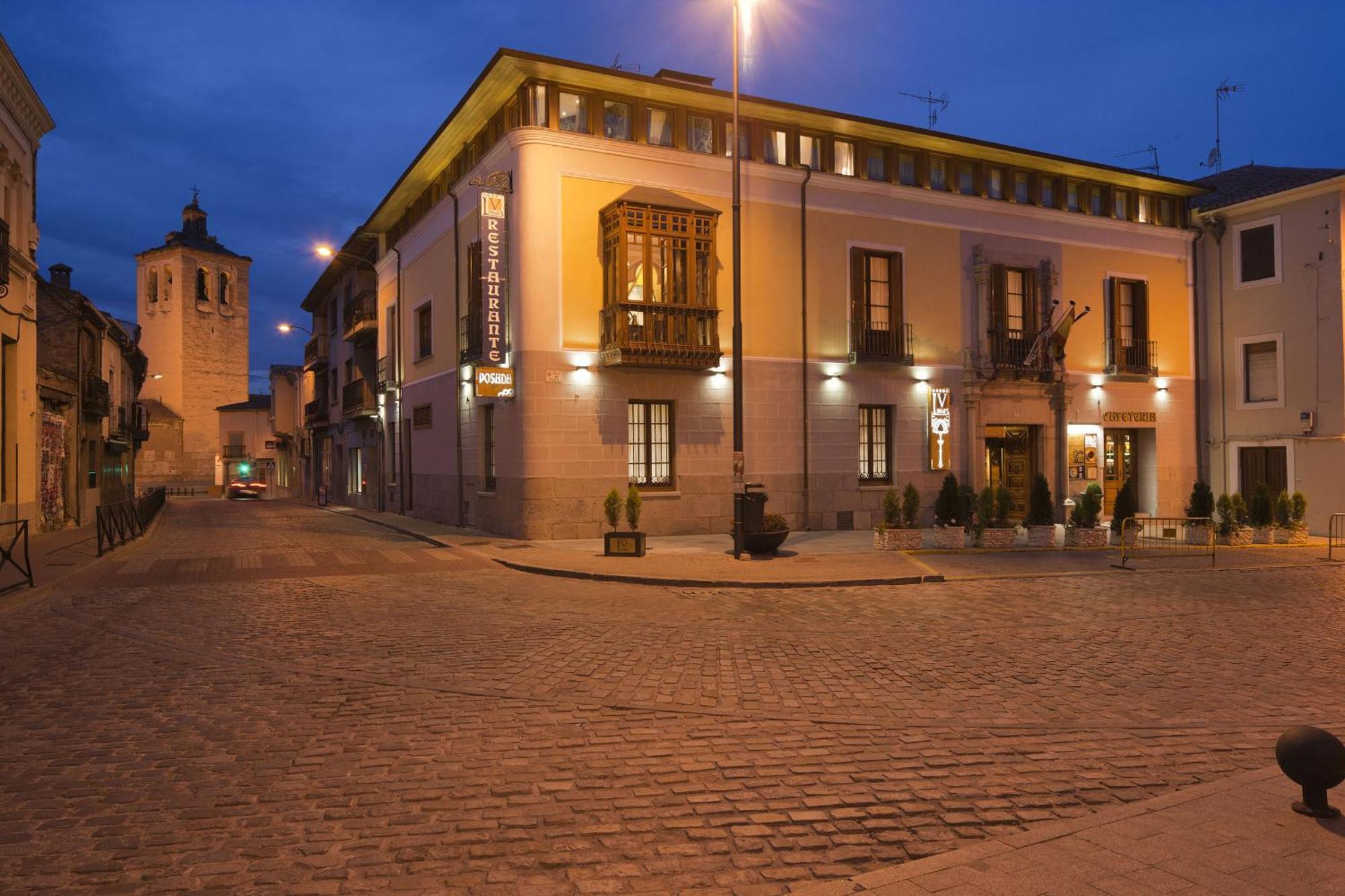 Posada Real Los Cinco Linajes Arévalo Exterior foto